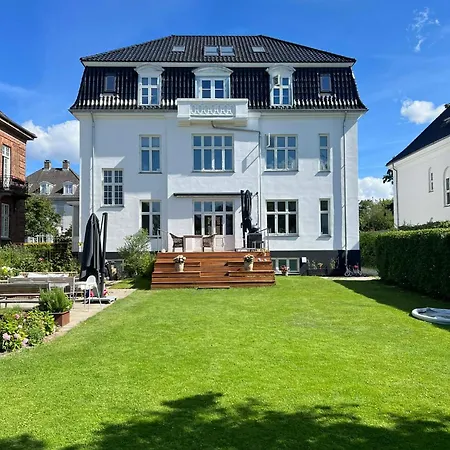 Apartment Charming In Frederiksberg Copenhagen